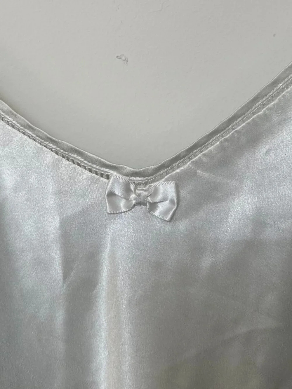 Secret Treasures White Satin Slip Coquette Nightgown with Bow size M 🎀 🤍 - Picture 2 of 4